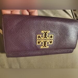 Tory Burch Britten Smartphone  Plum Peble Leather with Gold Accents Wallet